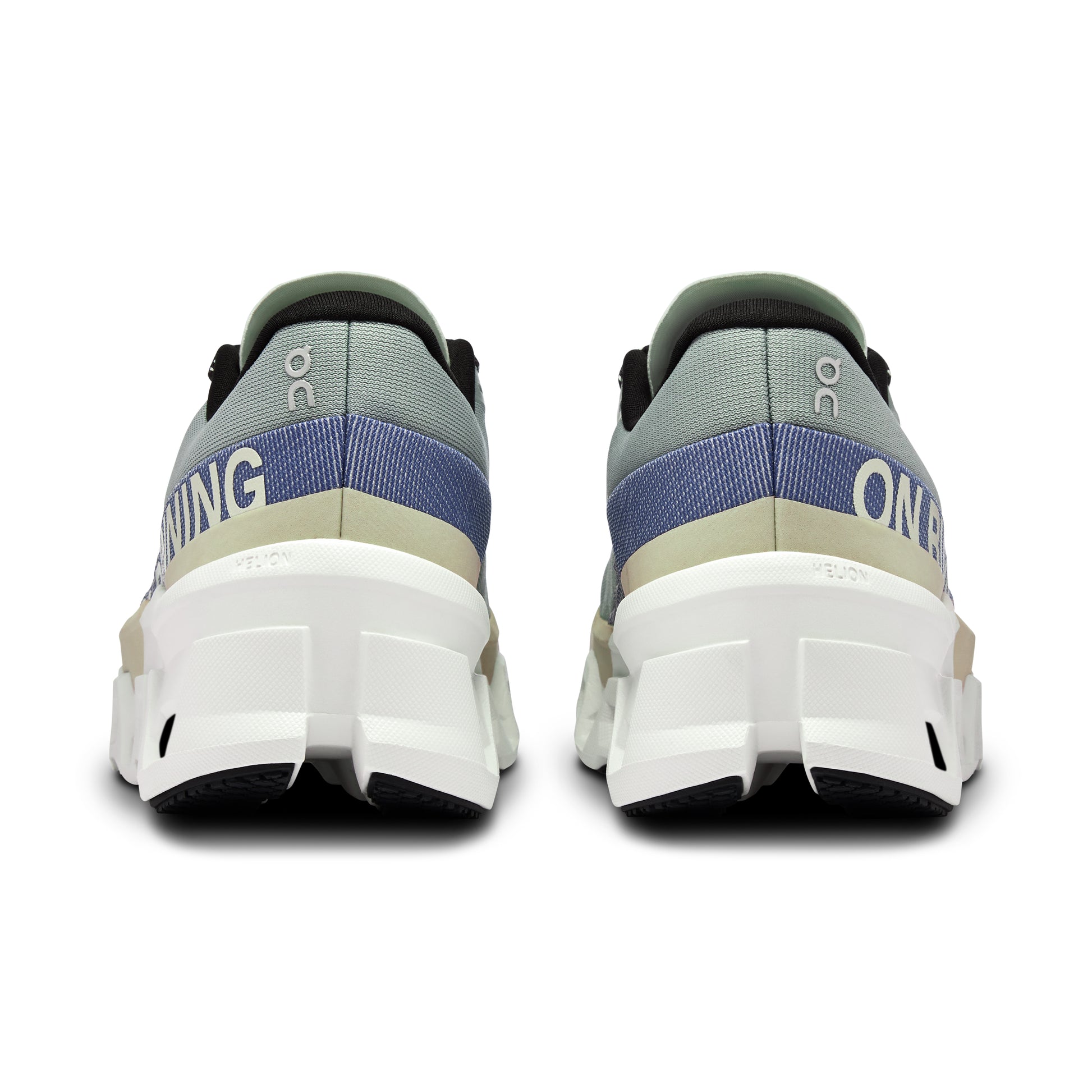 Women's On Cloudmonster 2 running shoe